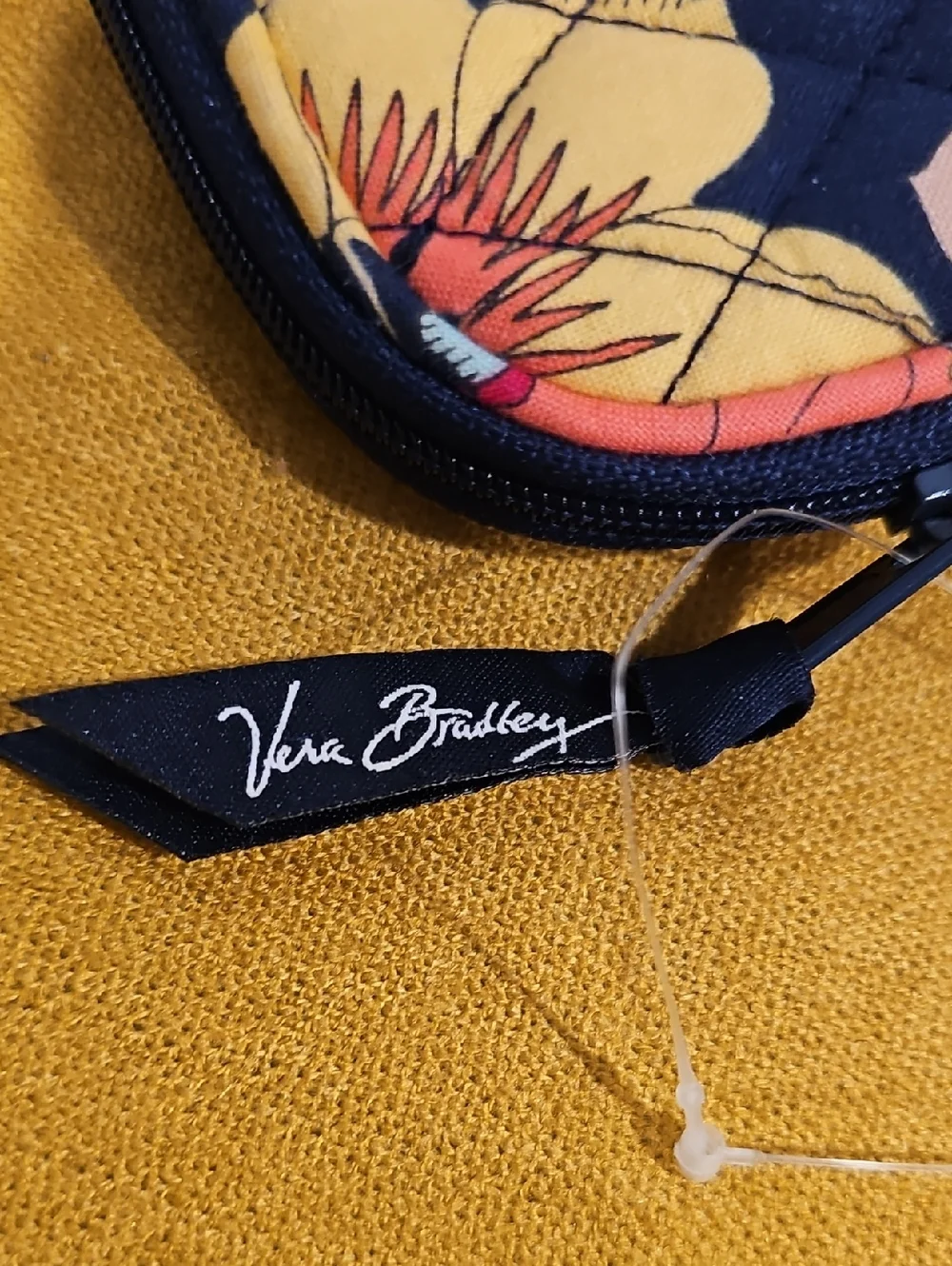 VERA BRADLEY 